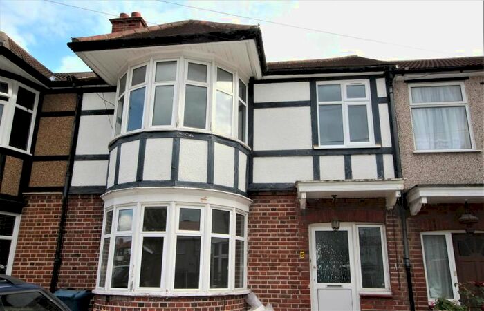3 Bedroom Terraced House To Rent In Beaufort Avenue, Harrow, HA3