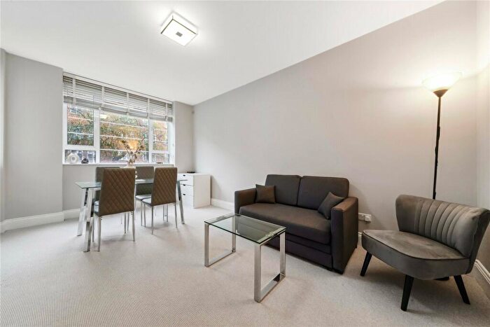 1 Bedroom Flat To Rent In Townshend Court, Shannon Place, NW8
