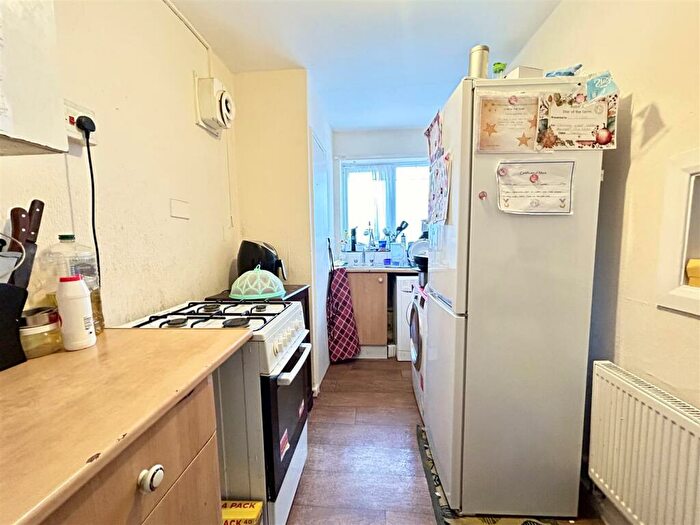 2 Bedroom Apartment To Rent In Little Grove Field, Harlow, CM19