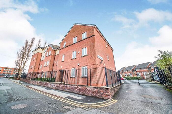 2 Bedroom Flat To Rent In Stocks Court, Harriet Street, Walkden, M28