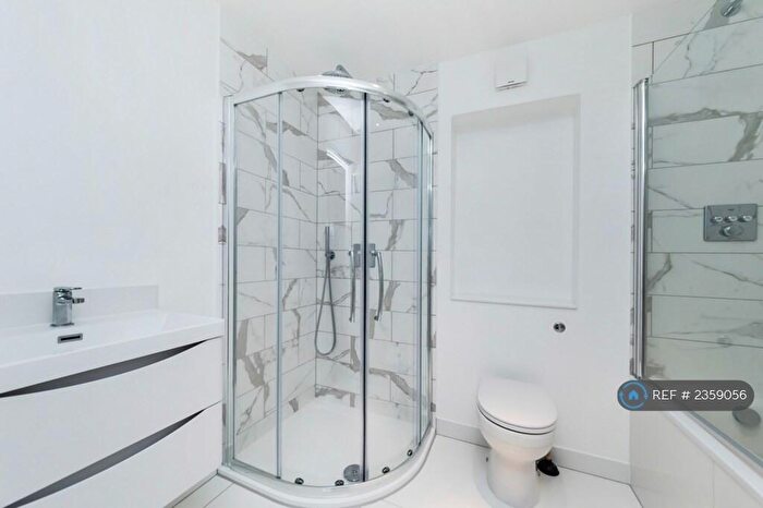 4 Bedroom Terraced House To Rent In Telferscot Road, Balham, SW12