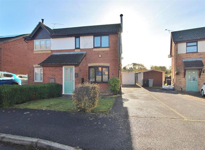 2 Bedroom Semi Detached House For Sale In The Chase, Ropsley, Grantham, NG33