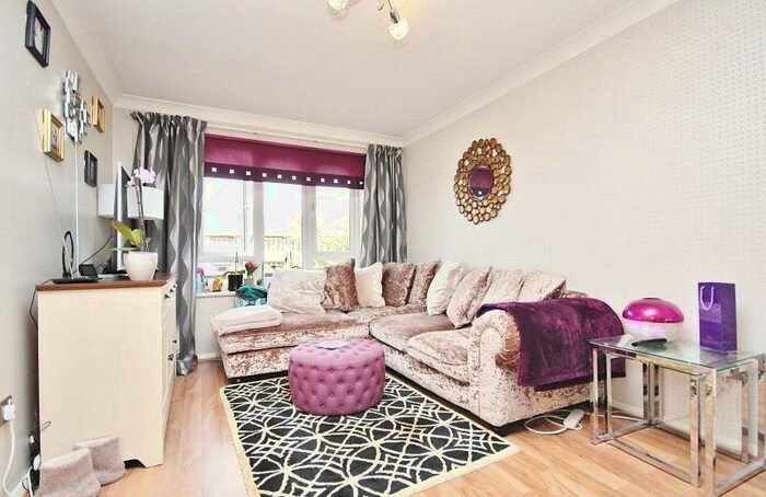 1 Bedroom Property To Rent In Frazer Close, Romford, RM1