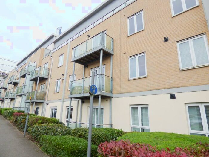 Flat To Rent In Brunel House, St James Road, Brentwood, CM14