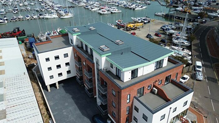 1 Bedroom Flat To Rent In Mumby Road, Gosport, PO12