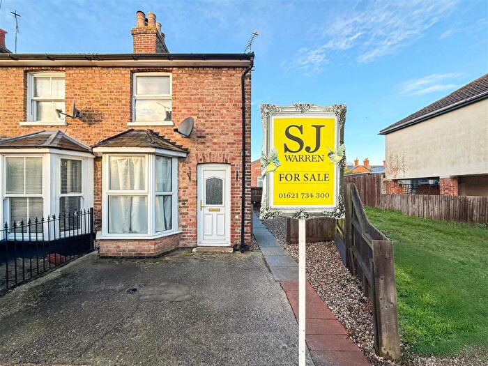2 Bedroom House For Sale In Lilian Road, Burnham-on-Crouch, CM0