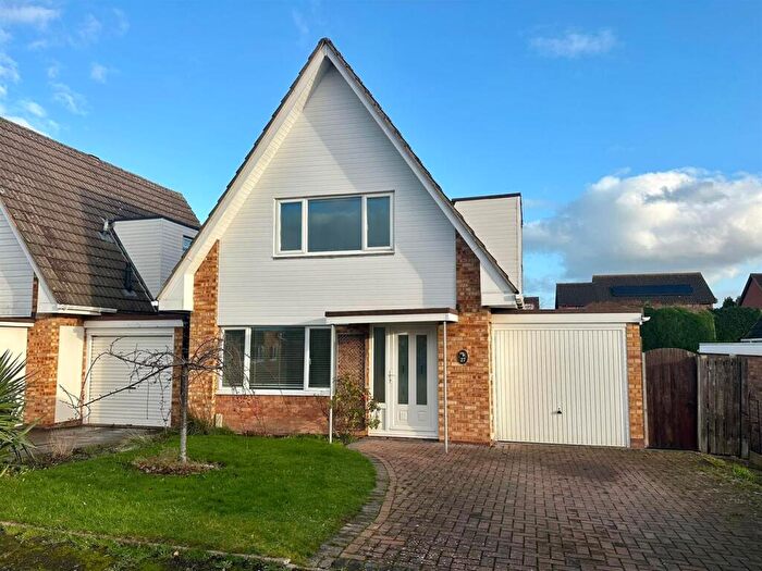 3 Bedroom Detached House For Sale In Lyall Close, Hereford, HR1