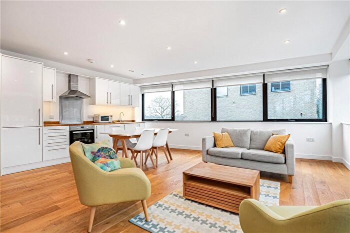 2 Bedroom Apartment To Rent In Banbury Road, Oxford, Oxfordshire, OX2