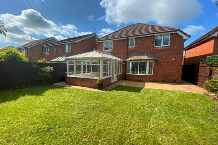 4 Bedroom Property To Rent In Glamis Close, Prenton, CH43