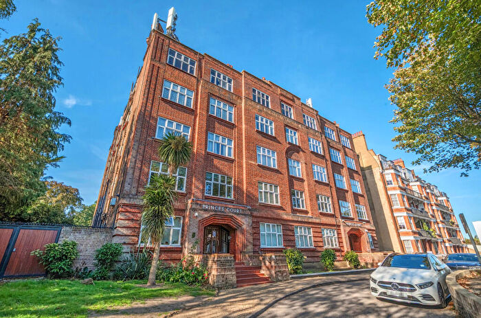 3 Bedroom Apartment To Rent In Princes Court, Shoot Up Hill, London, NW2