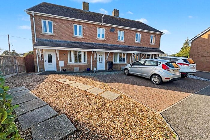 3 Bedroom End Of Terrace House For Sale In Wool, BH20