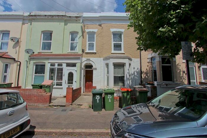 1 Bedroom Flat To Rent In Vicarage Road, London, E15