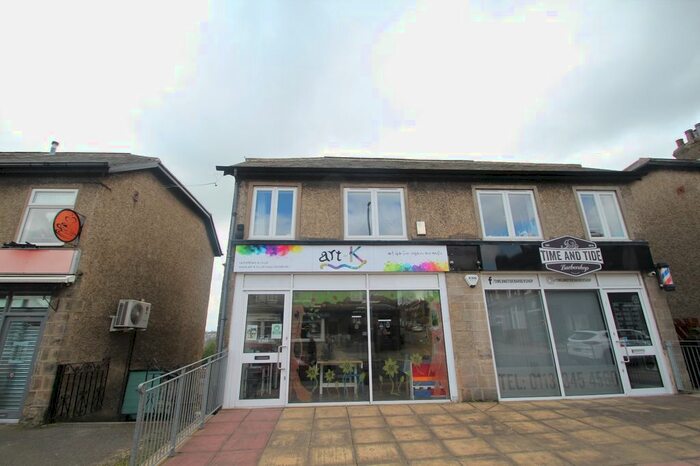 2 Bedroom Flat To Rent In New Road Side, Horsforth, Leeds, West Yorkshire, Uk, LS18