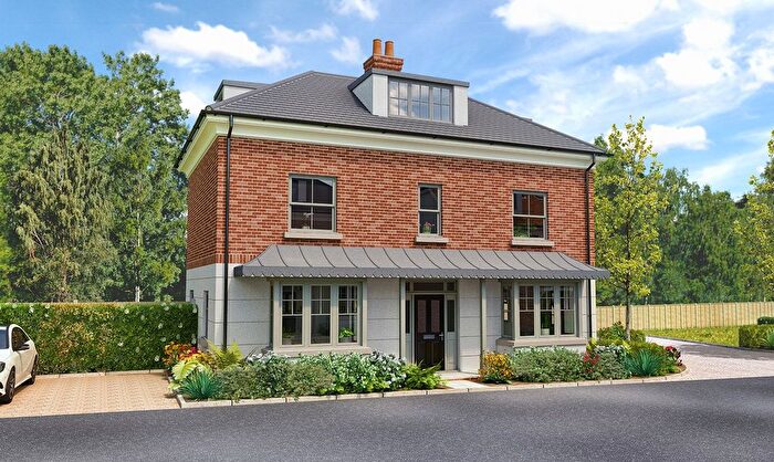 3 Bedroom Detached House For Sale In Chapel Gardens, Anstey Lane, Alton, Hampshire, GU34