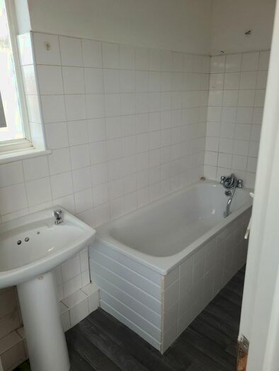 1 Bedroom Flat To Rent In Uxbridge Road, Uxbridge, UB10