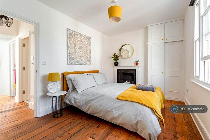 3 Bedroom Terraced House To Rent In Western Road, Hove, BN3