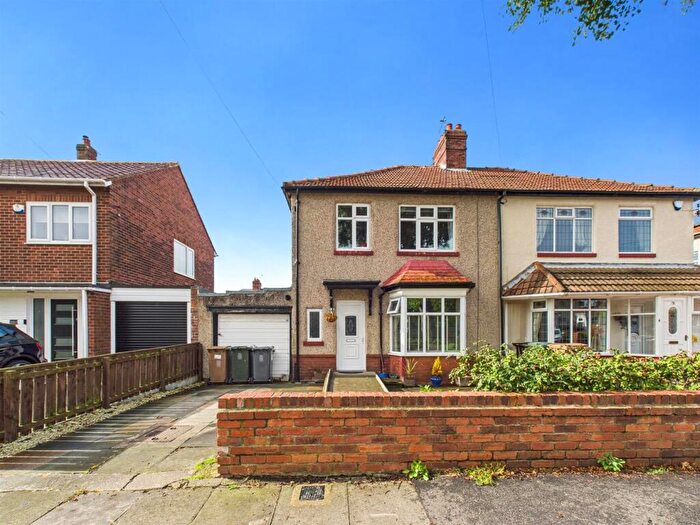 3 Bedroom Semi-Detached House For Sale In Haig Avenue, Whitley Bay, NE25