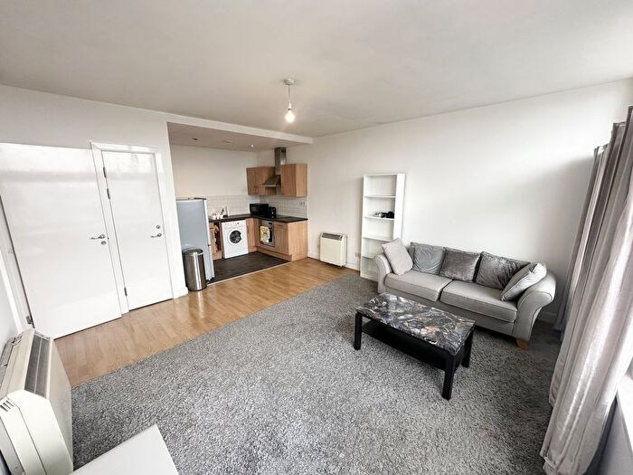 1 Bedroom Flat To Rent In Victoria Bridge Street, Salford, M3