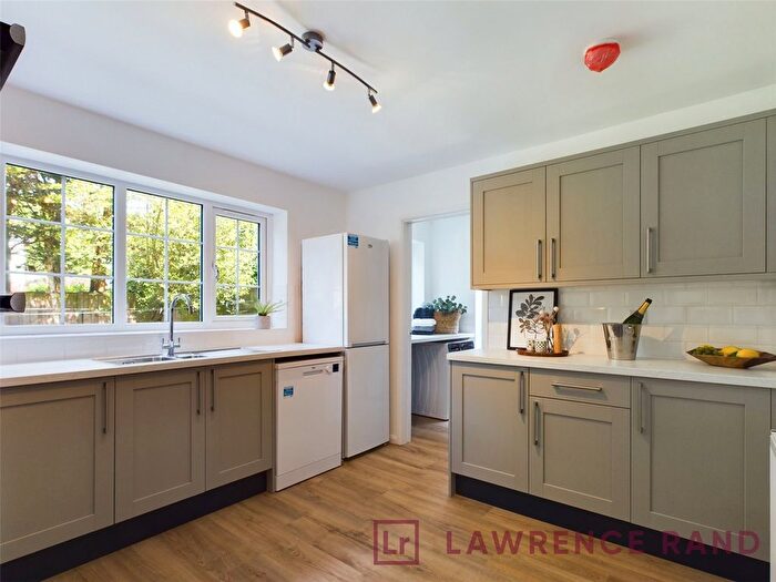 4 Bedroom Detached House To Rent In Jellicoe Gardens, Stanmore, Middlesex, HA7