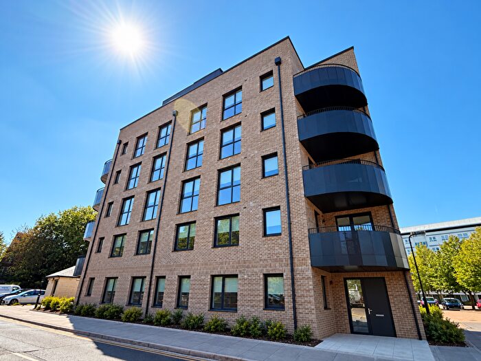1 Bedroom Apartment For Sale In Priory Court, Walthamstow, Waltham Forest, E17