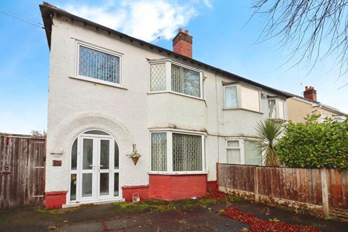 3 Bedroom Semi Detached House For Sale In Neville Road, Bromborough, CH62