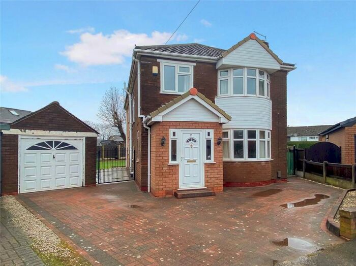 4 Bedroom Detached House To Rent In Blakemere Avenue, Sale, M33