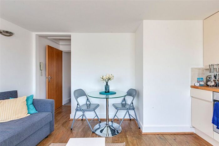 1 Bedroom Flat For Sale In Cumberland Street, Abbots Manor, SW1V