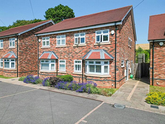 3 Bedroom Semi-Detached House For Sale In Hillview Close, Sonning Common, South Oxfordshire, RG4