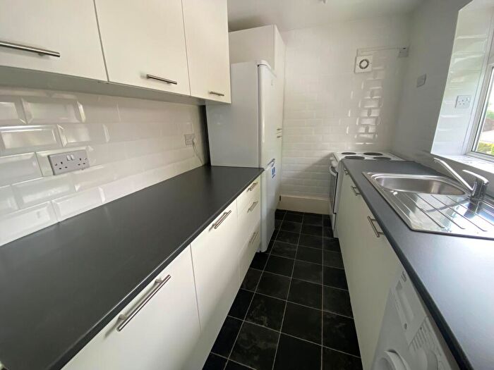 2 Bedroom Apartment To Rent In Tower Road, Four Oaks, B75