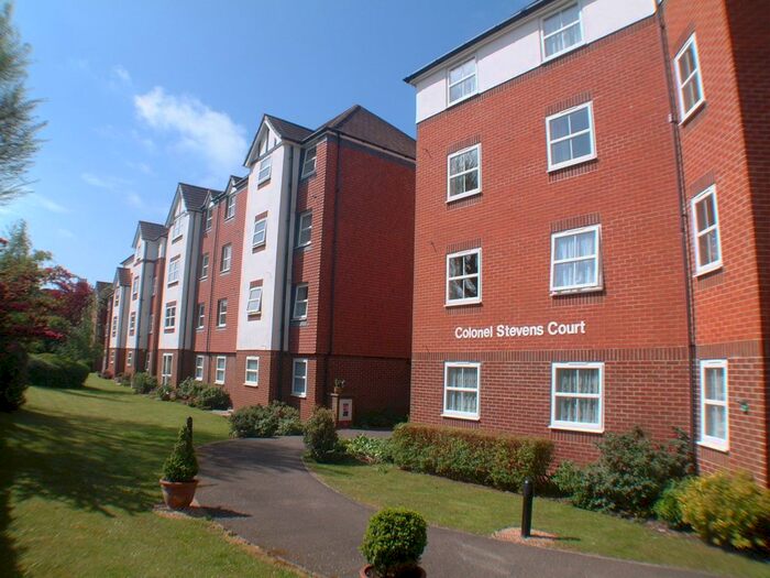 2 Bedroom Flat For Sale In Granville Road, Eastbourne, BN20