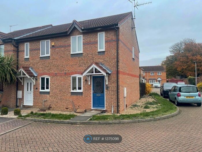 2 Bedroom End Of Terrace House To Rent In Symmington Close, Peterborough, PE2