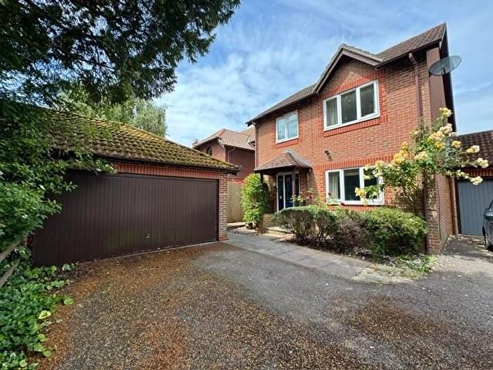 4 Bedroom Detached House To Rent In Limetrees, Chilton, Didcot, OX11