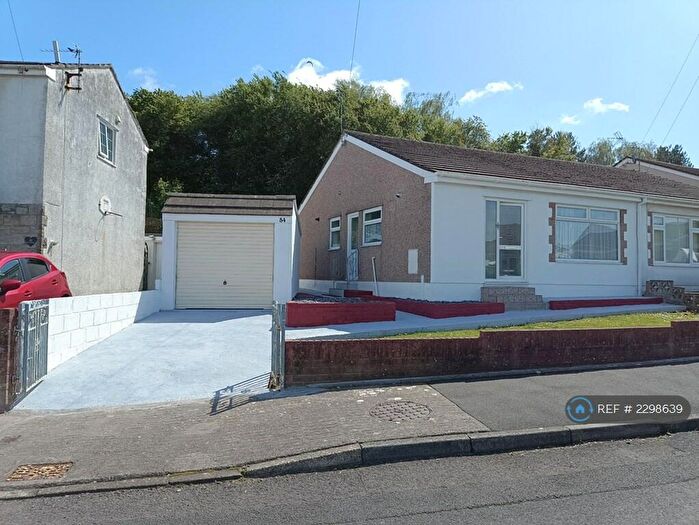 2 Bedroom Bungalow To Rent In Heol-Y-Bardd, Bridgend, CF31