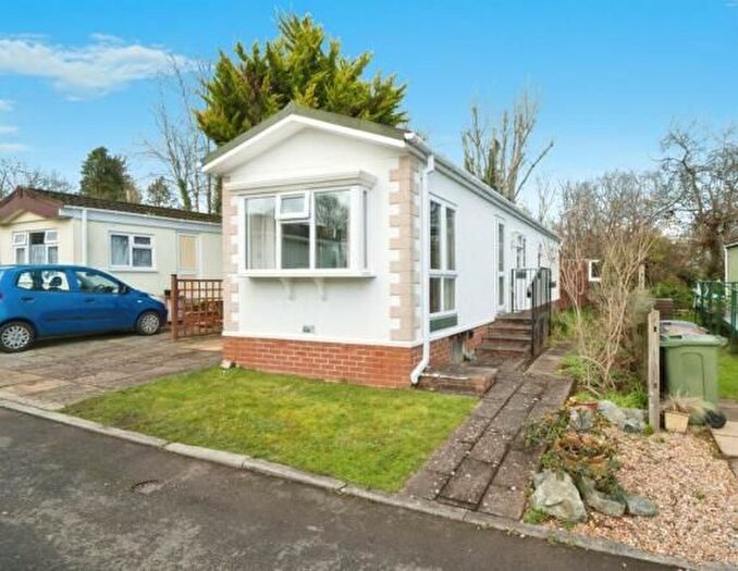1 Bedroom Mobile/park Home To Rent In Canada Road, West Wellow, Romsey, SO51