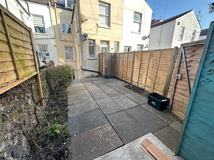 2 Bedroom Flat To Rent In Portland Road, Hove, BN3