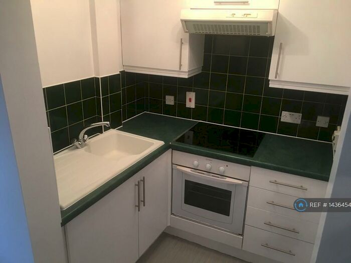 1 Bedroom Flat To Rent In Southampton Street, Reading, RG1