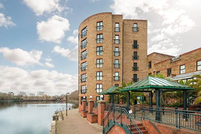 2 Bedroom Flat For Sale In Russell Place, Rotherhithe, SE16