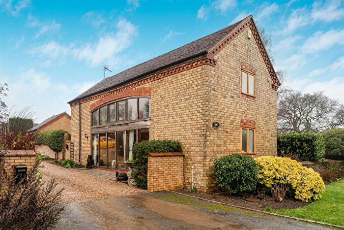 3 Bedroom Detached House To Rent In Flecknoe, Rugby, CV23