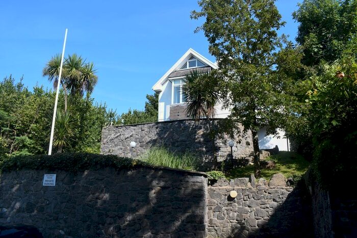 2 Bedroom Flat To Rent In , Higher Lane, Langland, Swansea, SA3