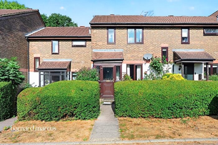 2 Bedroom End Of Terrace House For Sale In Lake View, North Holmwood, Dorking, RH5