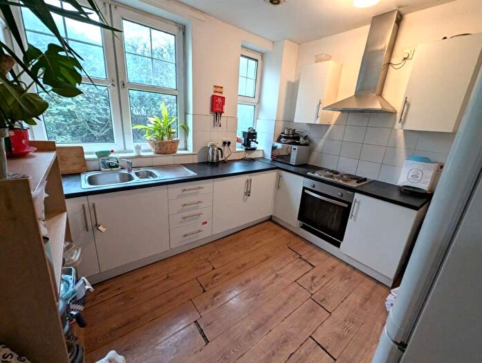 1 Bedroom Property To Rent In Kingston Road, KT3