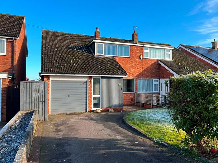 4 Bedroom Semi-Detached House To Rent In Highfield Avenue, Chase Terrace, Burntwood, WS7