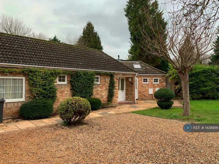 3 Bedroom Flat To Rent In Hills Road, Cambridge, CB2