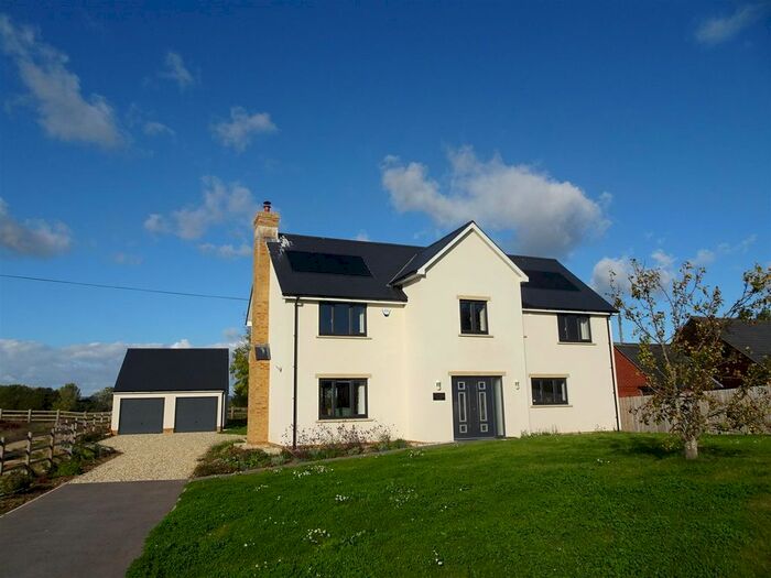 4 Bedroom Detached House To Rent In Broughton Park, Shoreditch, Taunton TA3