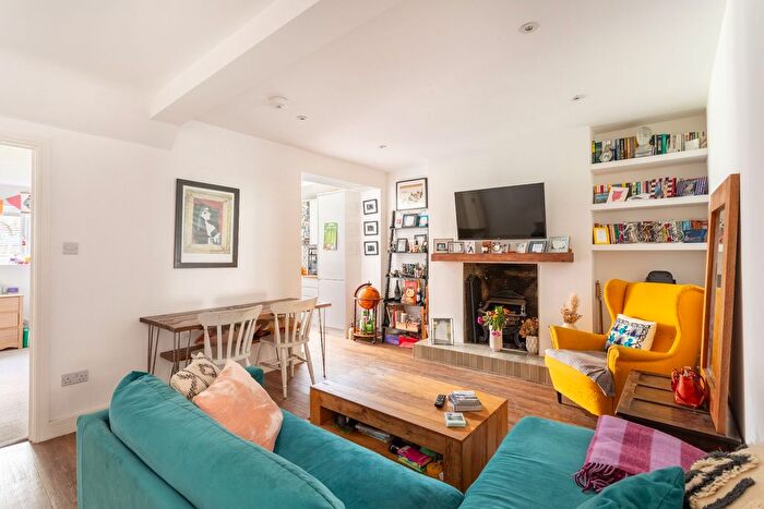 2 Bedroom Flat For Sale In Ditchling Rise, Brighton, BN1