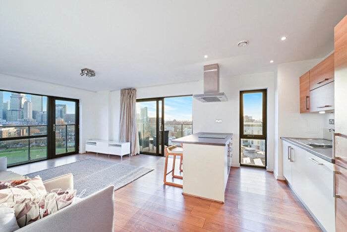 2 Bedroom Apartment For Sale In Cotall Street, London, E14