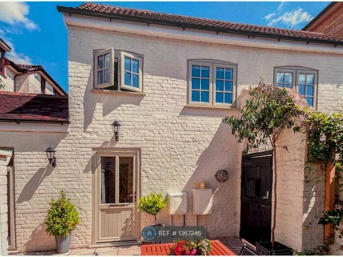 2 Bedroom Semi-Detached House To Rent In Station Terrace, Salisbury, SP2