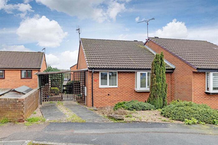 2 Bedroom Semi-Detached Bungalow For Sale In Craggon Drive, New Whittington, Chesterfield, S43