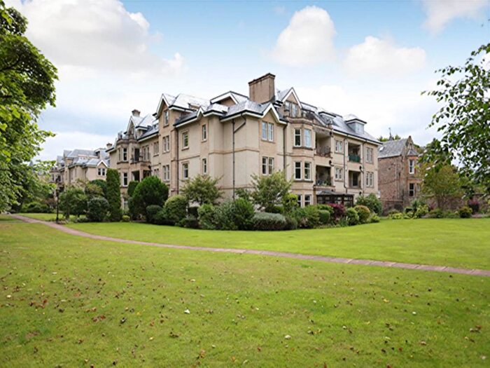 3 Bedroom Flat To Rent In St. Margarets Place, Edinburgh, EH9