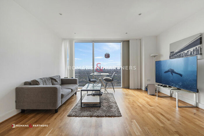 1 Bedroom Apartment To Rent In Landmark East, Canary Wharf, E14